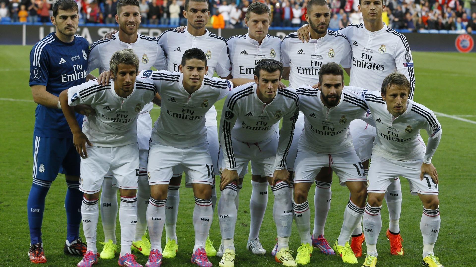 史上最精彩的“妙传”瞬间：斯托亚科维奇在快攻中送出助攻绝杀！